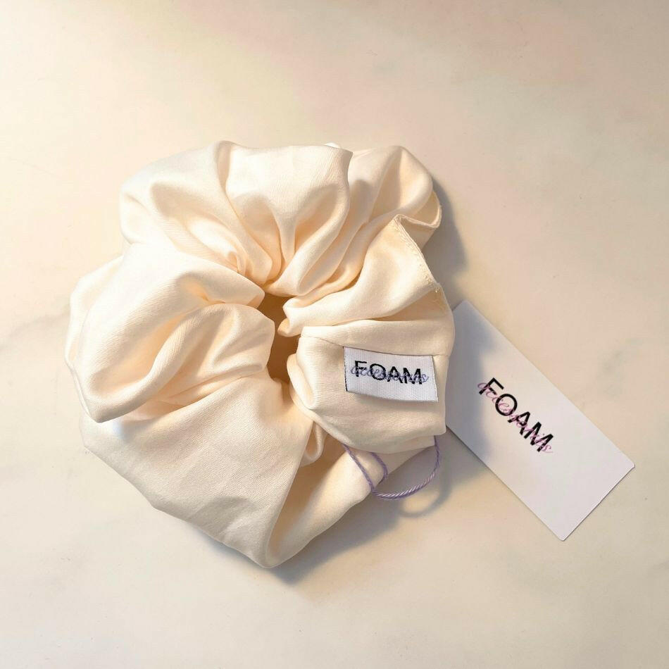 Satinsnodd - Cream white