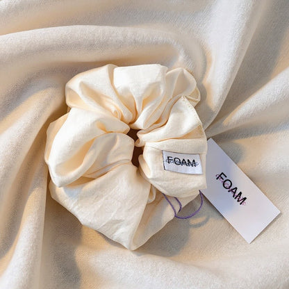 FOAM Scrunchie i satin
