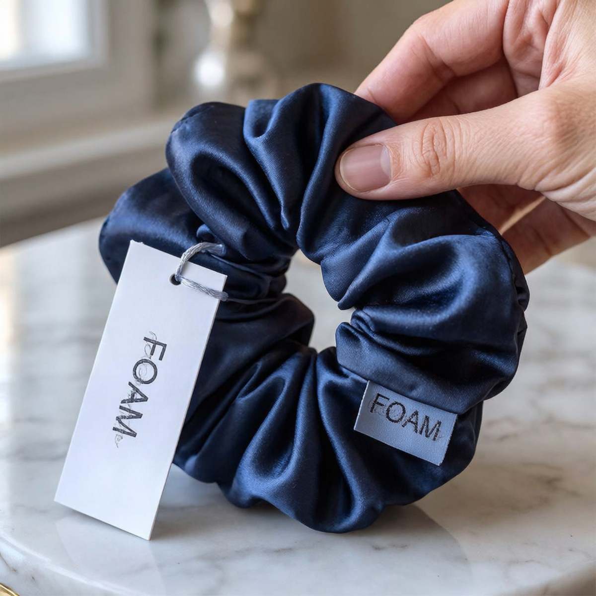 FOAM Scrunchie i satin